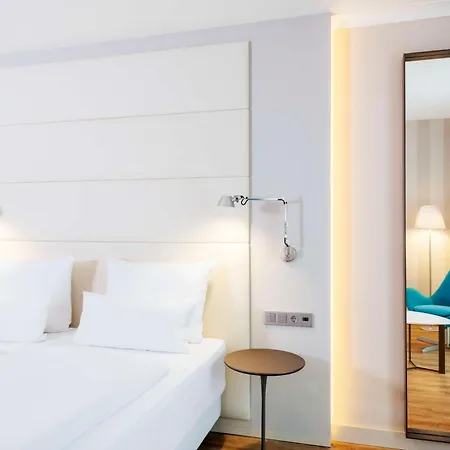 Nh Alexanderplatz Hotel 4*