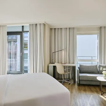 Ξενοδοχείο Nh Alexanderplatz 4*