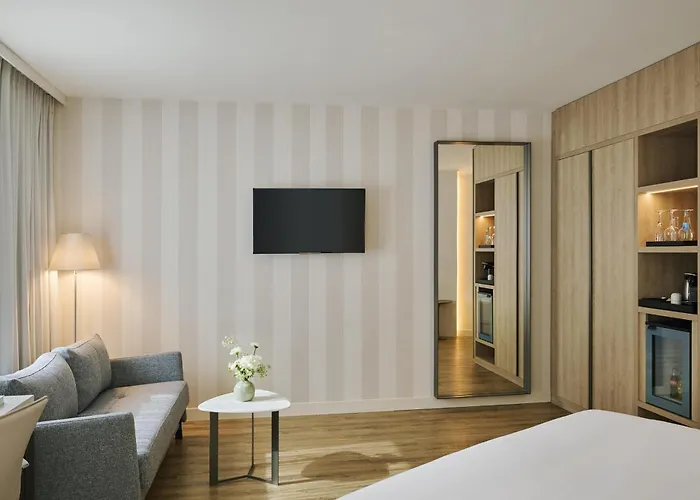 فندق Nh Alexanderplatz 4*