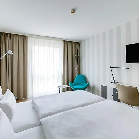 Nh Alexanderplatz Hotell 4*