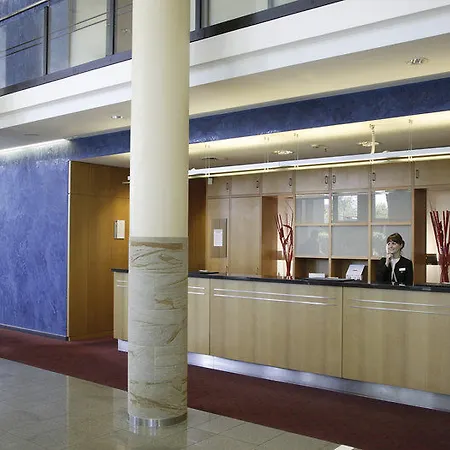 Hotell Nh Alexanderplatz 4*